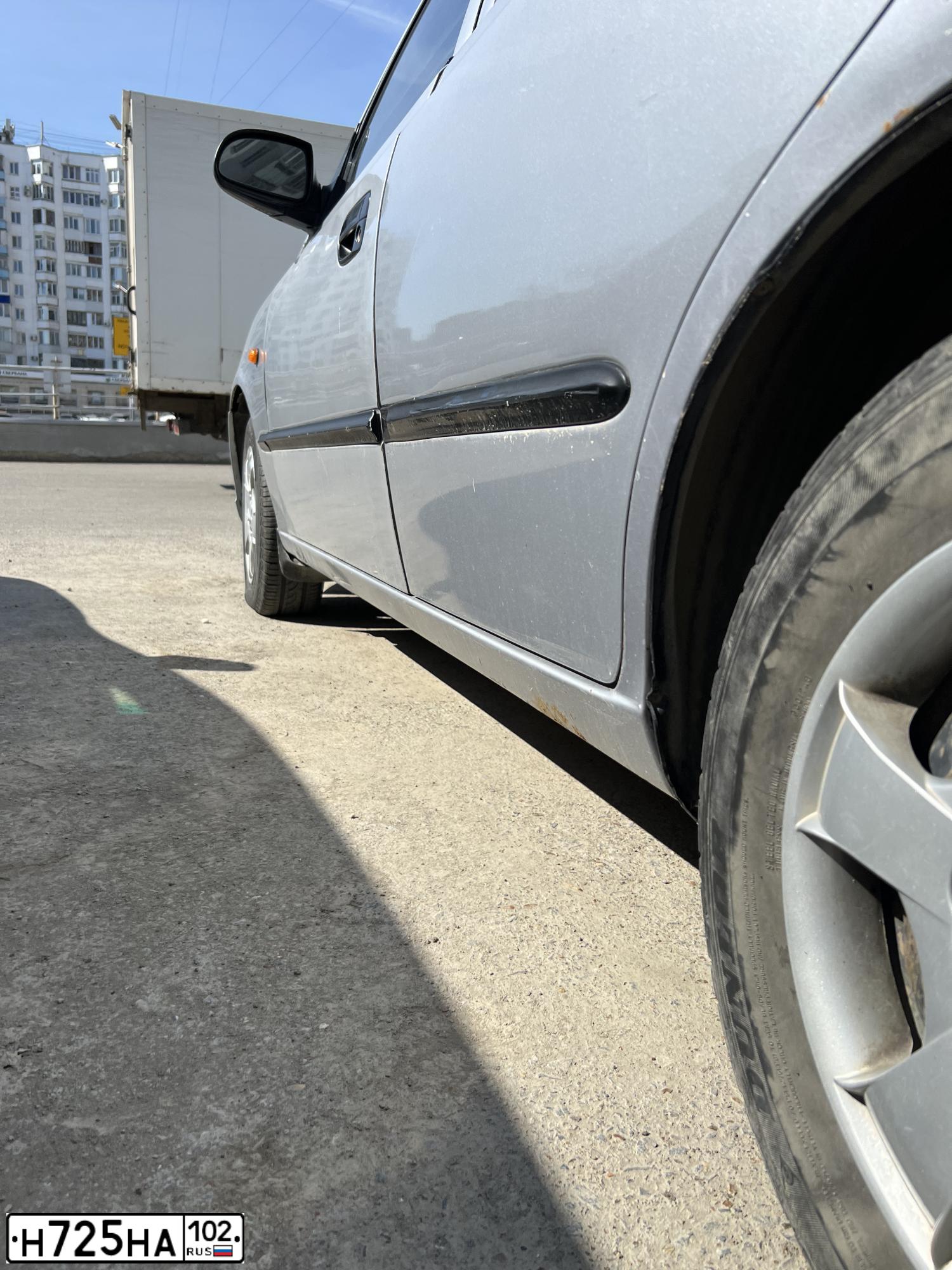 Фото автомобиля TAGAZ ACCENT, 2005 — госномер Х556ВМ02. Цвет: Серебристый