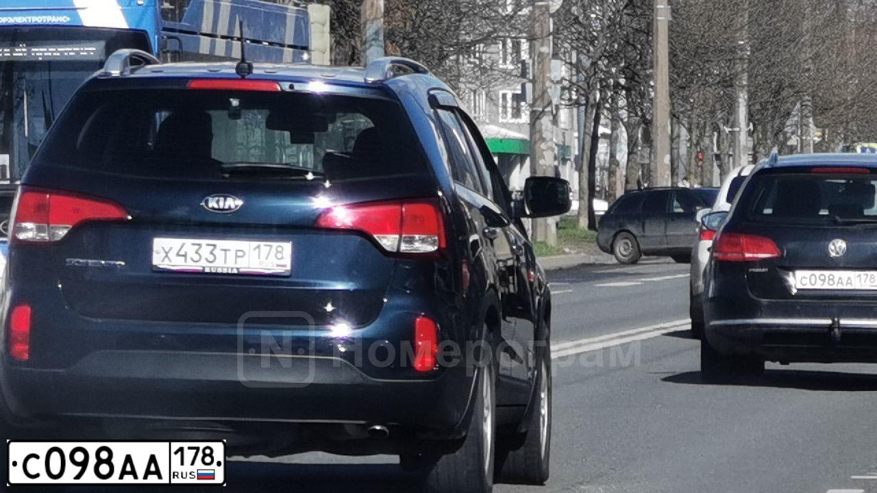 Фото автомобиля VOLKSWAGEN CC, 2011 — госномер Н585РТ82. Цвет: ЧЕРНЫЙ