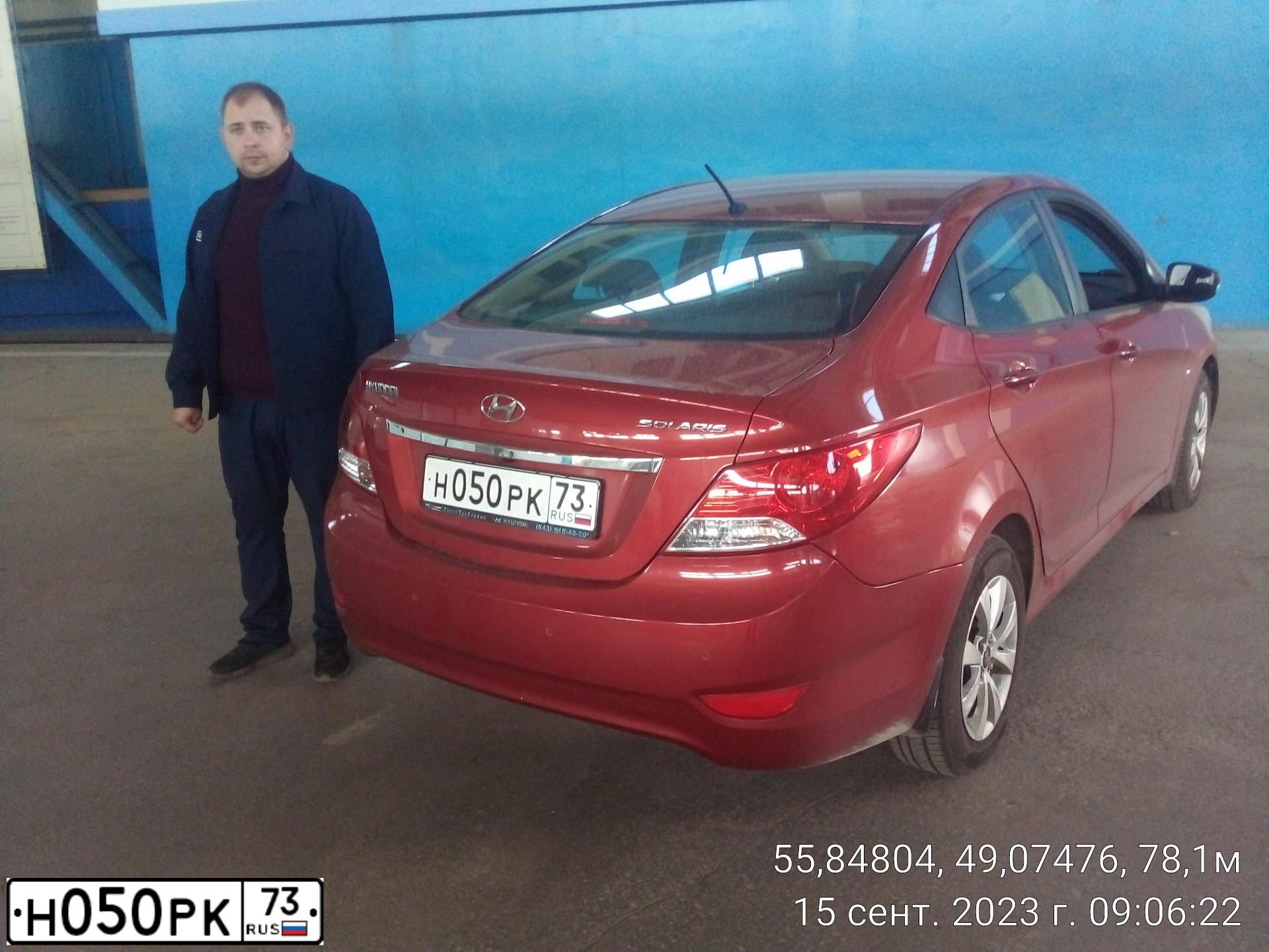 Фото автомобиля HYUNDAI SOLARIS, 2012 — госномер Р698ТМ116. Цвет: КРАСНЫЙ ГРАНАТ