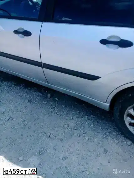 Фото автомобиля FORD FOCUS, 2003 — госномер В459СТ190. Цвет: СЕРЫЙ СВЕТЛЫЙ