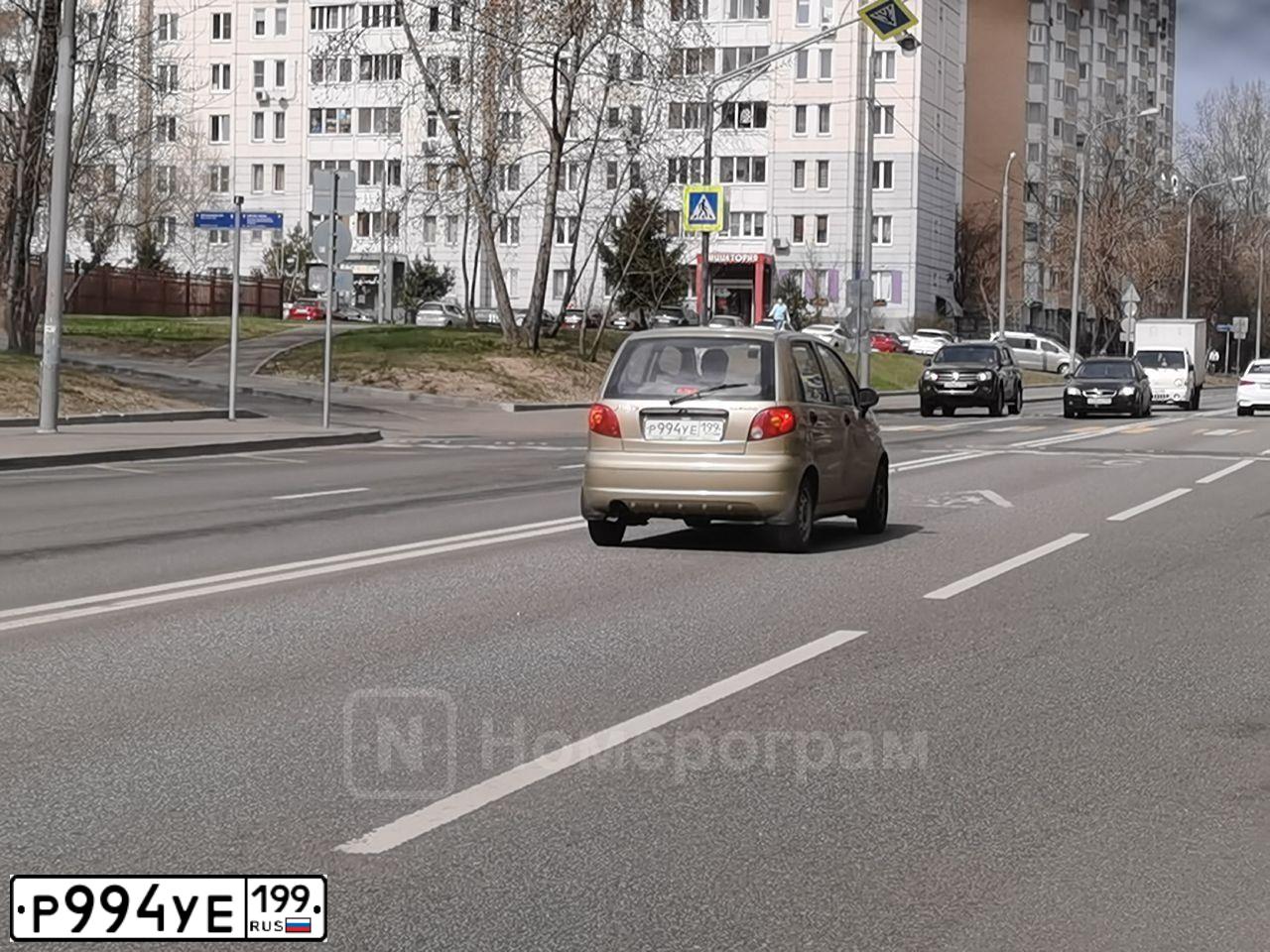 Фото автомобиля DAEWOO MATIZ, 2009 — госномер Р994УЕ199. Цвет: БЕЖЕВЫЙ ПЕСОЧНЫЙ