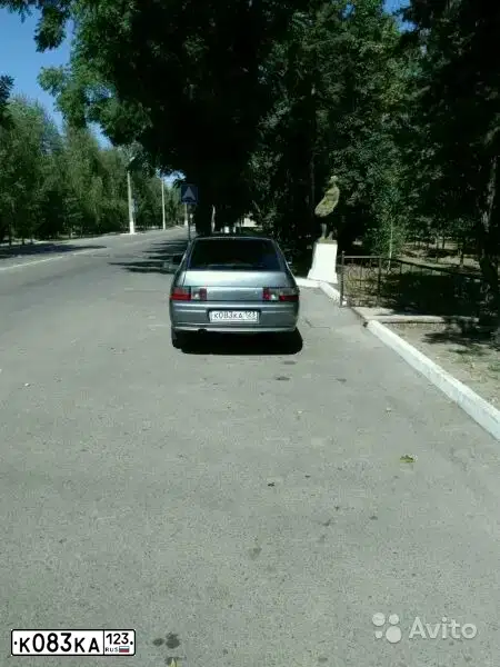 Фото автомобиля LADA 2112, 2005 — госномер К083КА123. Цвет: СРЕДНИЙ СЕРО-ЗЕЛЕНЫЙ МЕТАЛЛ
