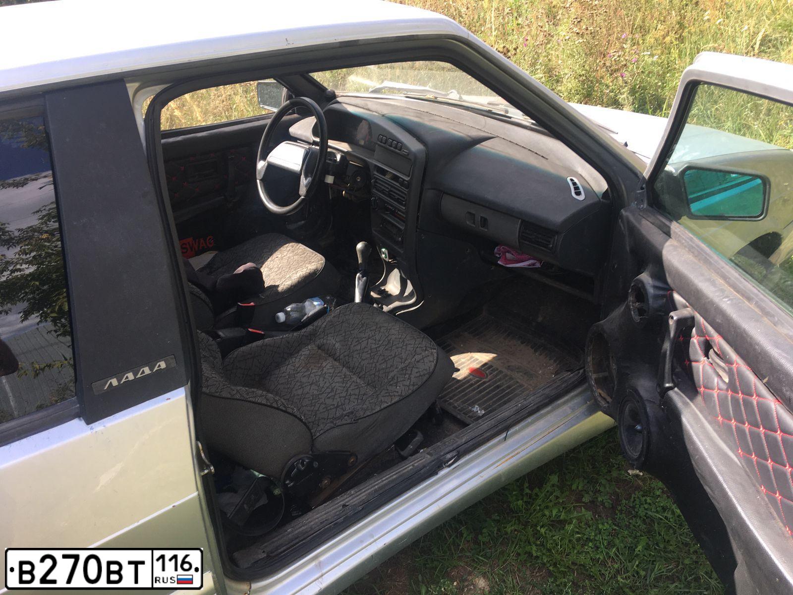 Фото автомобиля LADA 2113 SAMARA, 2006 — госномер В270ВТ116. Цвет: Светло-серебристый металик