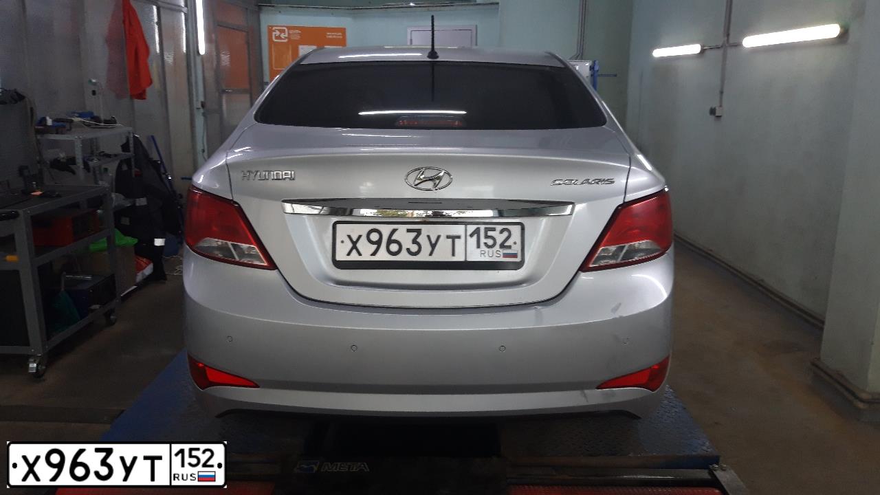 Фото автомобиля HYUNDAI SOLARIS, 2014 — госномер А754ЕС172. Цвет: Серебристый