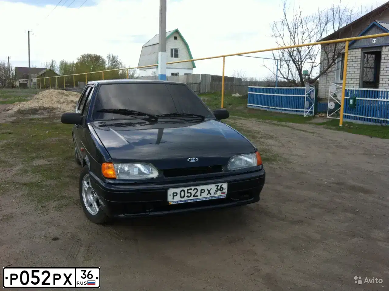 Фото автомобиля LADA 2114 SAMARA, 2006 — госномер Р052РХ36. Цвет: графитовый металлик