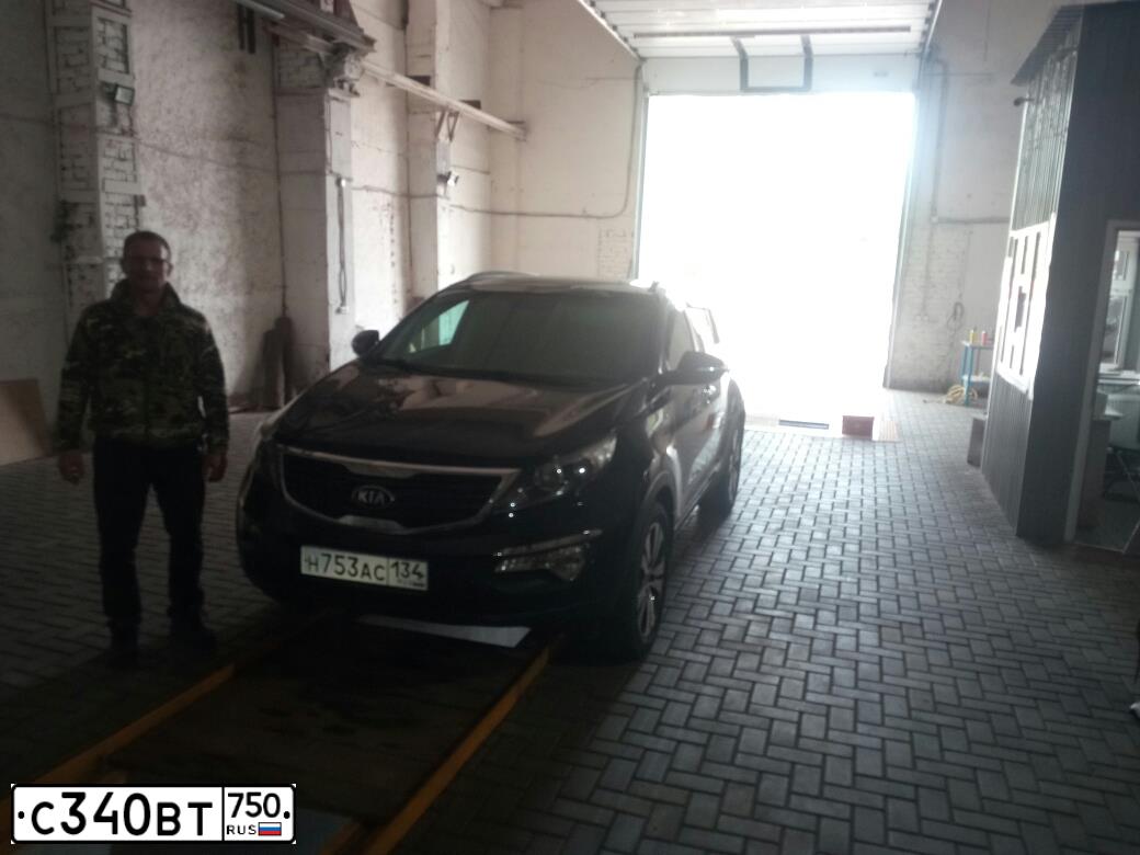 Фото автомобиля KIA SPORTAGE, 2013 — госномер Т574ОС58. Цвет: ЧЕРНЫЙ ПЕРЛАМУТ