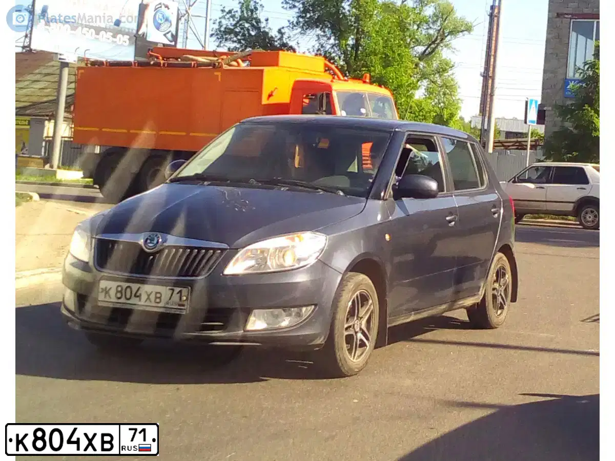 Фото автомобиля SKODA FABIA, 2011 — госномер К804ХВ71. Цвет: ТЕМНО-СЕРЫЙ