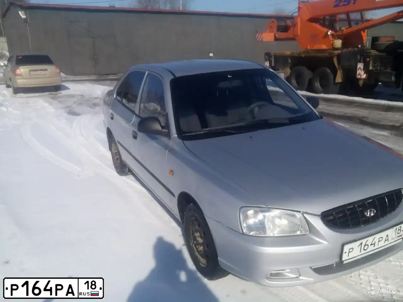 Фото автомобиля TAGAZ ACCENT, 2003 — госномер Т219ХС18. Цвет: СЕРЕБРИСТЫЙ
