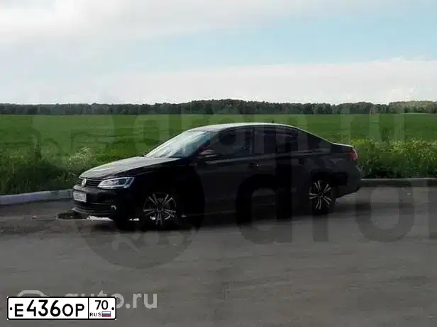 Фото автомобиля VOLKSWAGEN JETTA, 2012 — госномер Р326КТ774. Цвет: ЧЕРНЫЙ