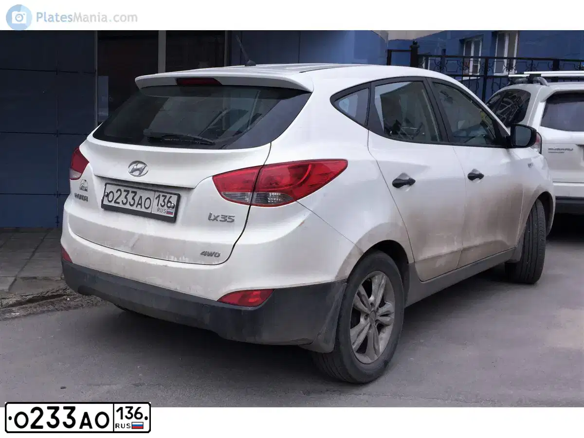 Фото автомобиля HYUNDAI IX35, 2012 — госномер М222УМ36. Цвет: Белый