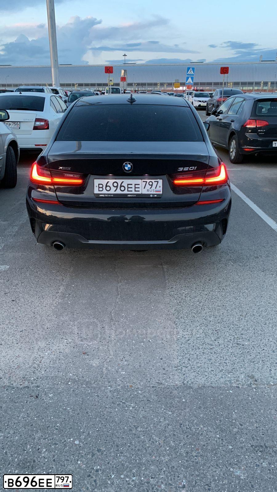 Фото автомобиля BMW 320I XDRIVE, 2021 — госномер В696ЕЕ797. Цвет: ЧЕРНЫЙ