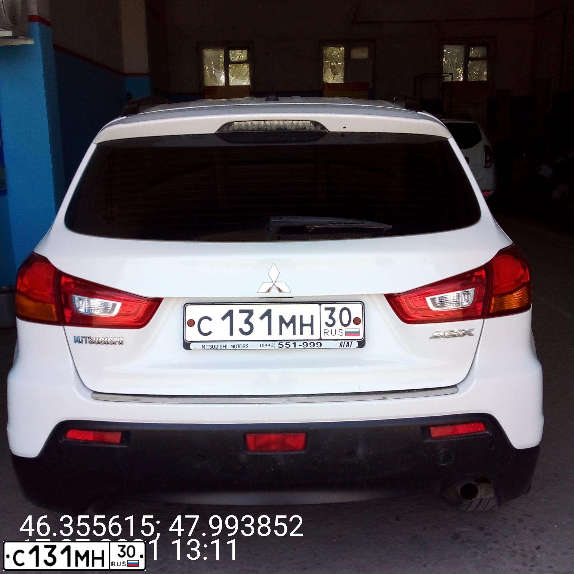 Фото автомобиля MITSUBISHI ASX, 2010 — госномер С131МН30. Цвет: Белый