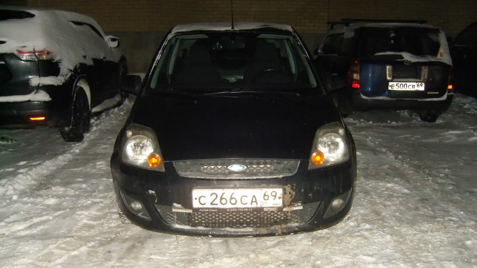 Фото автомобиля FORD FIESTA / ASPIRE, 2007 — госномер С266СА69. Цвет: ЧЕРНЫЙ