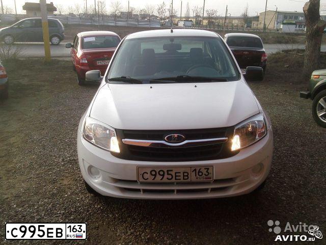 Фото автомобиля LADA 2190 GRANTA, 2012 — госномер С670МК30. Цвет: БЕЛЫЙ