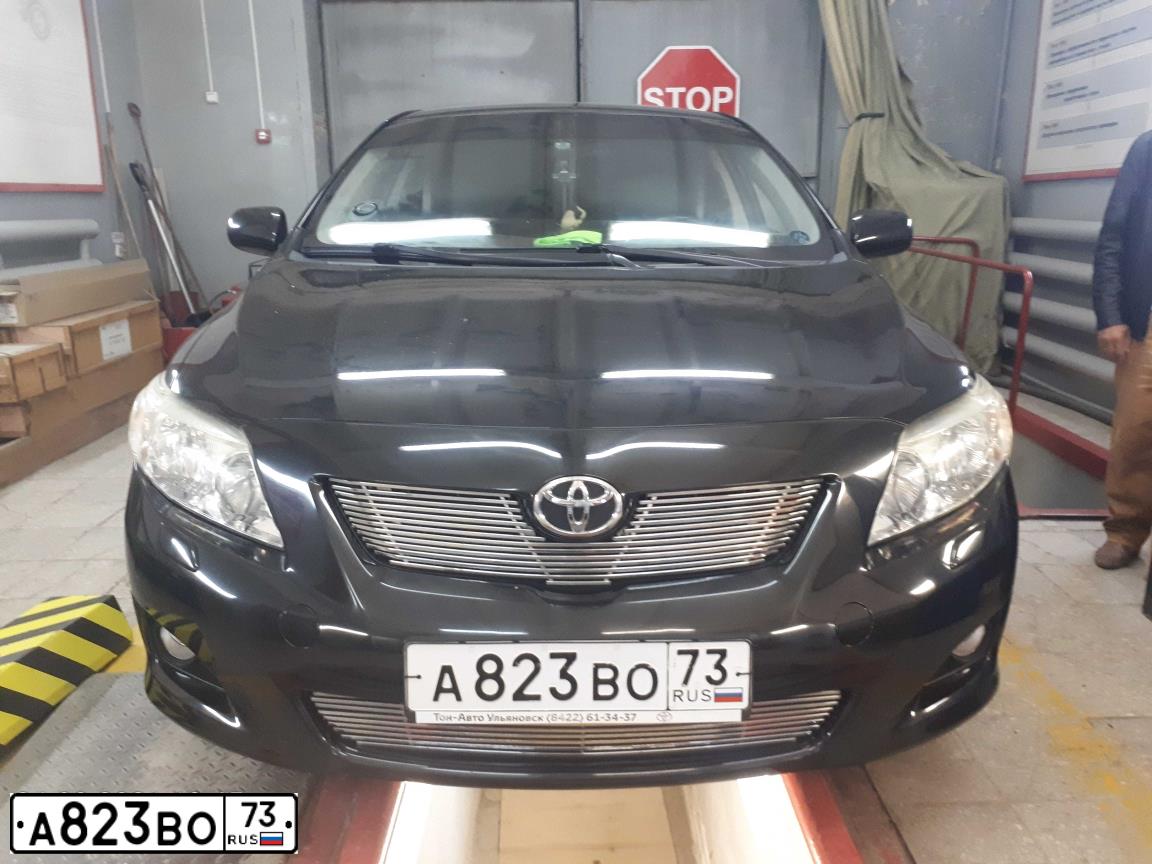Фото автомобиля TOYOTA COROLLA, 2008 — госномер А823ВО73. Цвет: ЧЕРНЫЙ