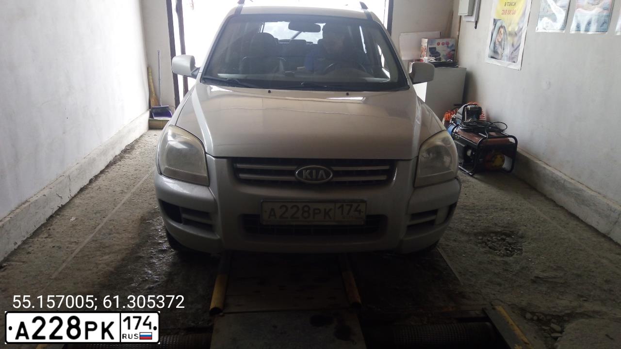 Фото автомобиля KIA SPORTAGE, 2007 — госномер А228РК174. Цвет: СЕРЕБРИСТЫЙ