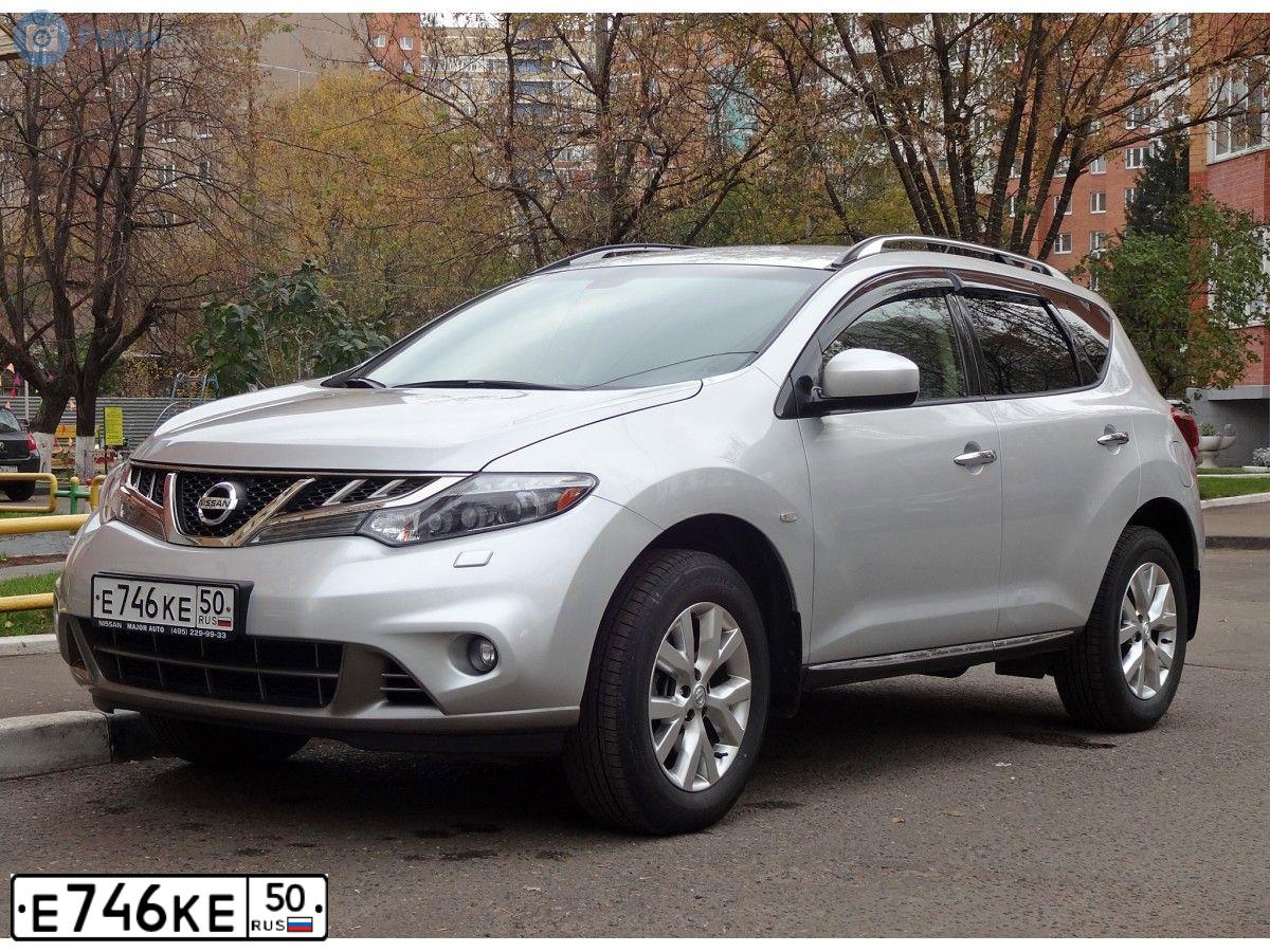 Фото автомобиля NISSAN MURANO, 2013 — госномер Е746КЕ50. Цвет: СЕРЫЙ