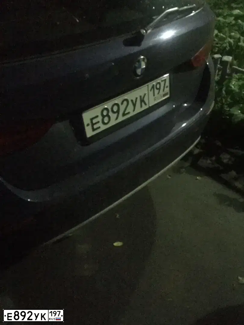 Фото автомобиля BMW X1, 2012 — госномер Е892УК197. Цвет: СИНИЙ