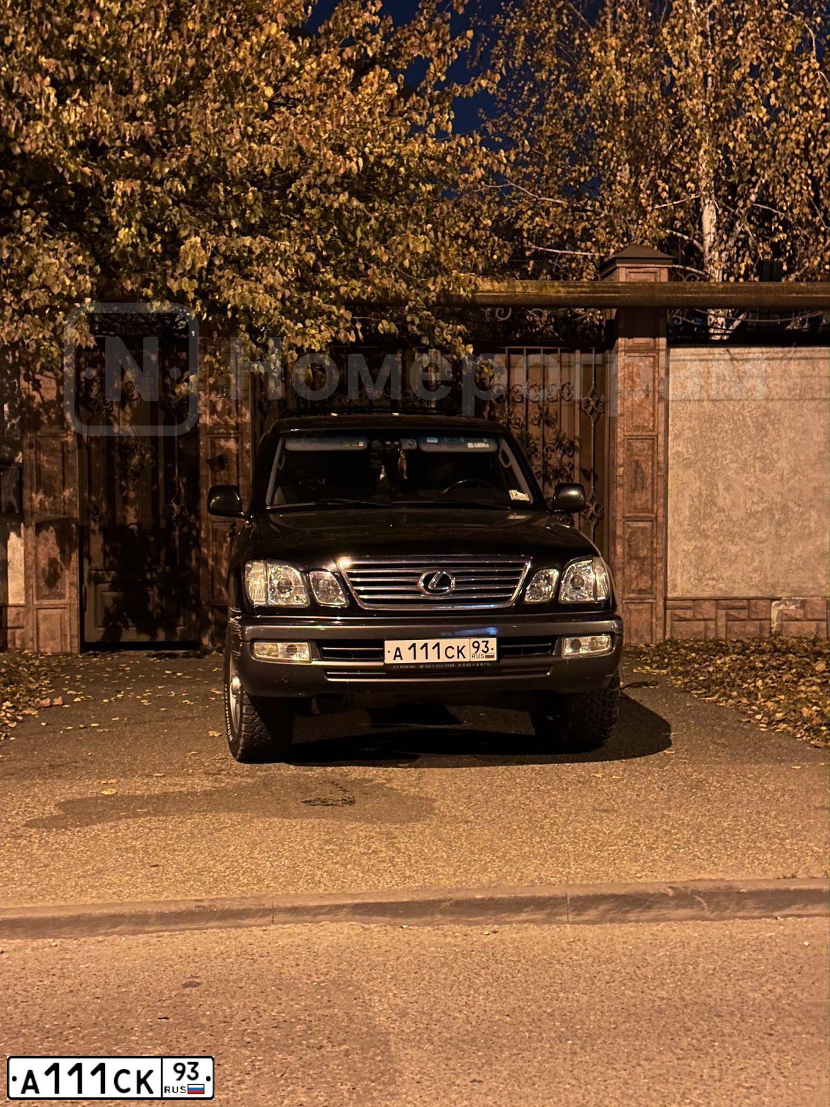 Фото автомобиля LEXUS LX, 2006 — госномер Е777ЕЕ93. Цвет: ЧЕРНЫЙ