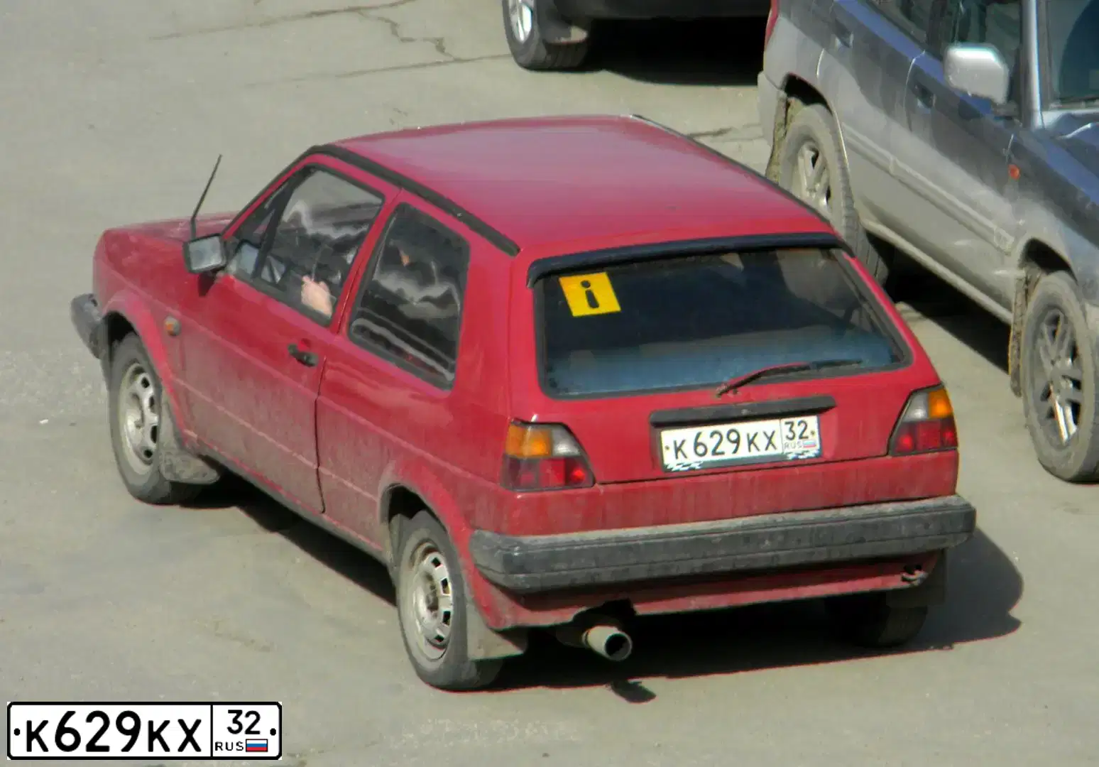 Фото автомобиля VOLKSWAGEN GOLF, 1984 — госномер Е242ОХ32