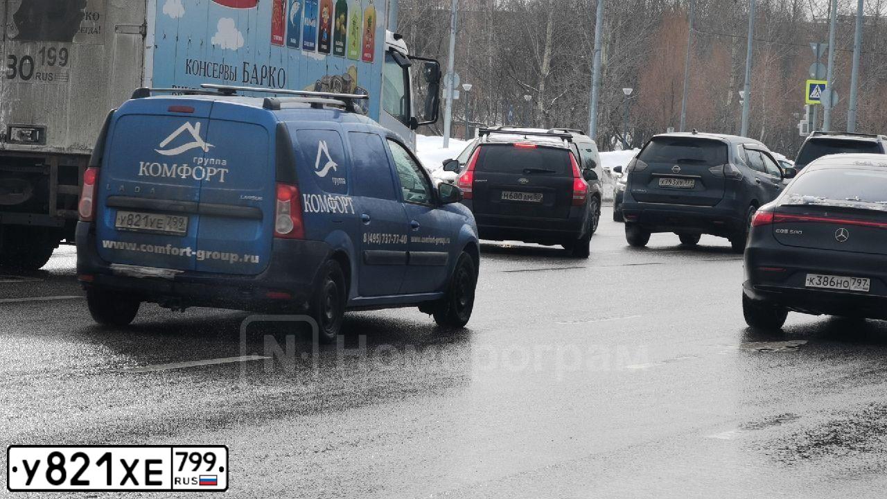 Фото автомобиля LADA GRANTA, 2022 — госномер У821ХЕ799. Цвет: синий