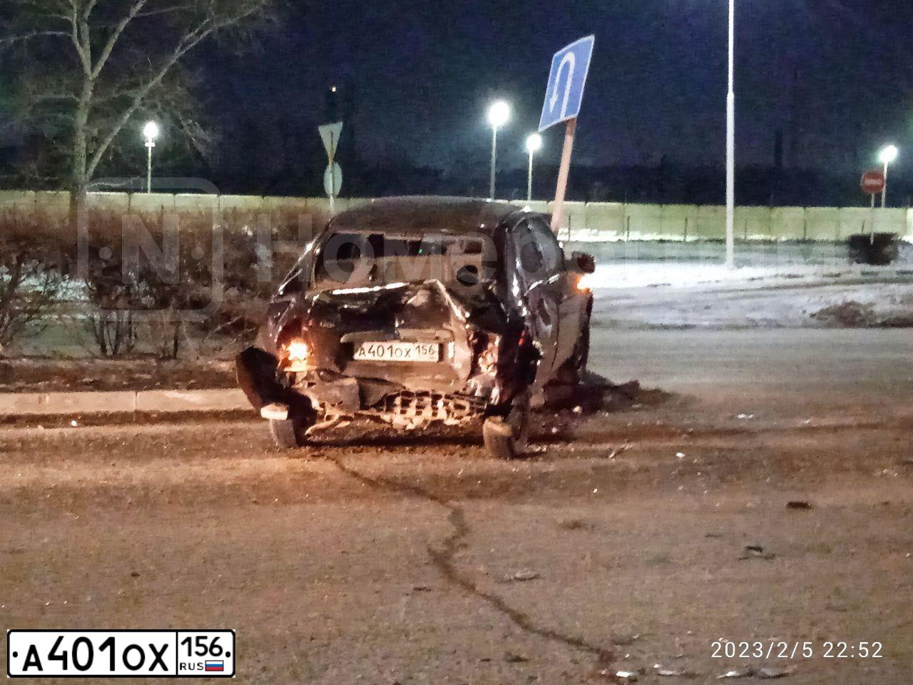 Фото автомобиля LADA 1118 KALINA, 2011 — госномер Н957МС116. Цвет: Сине-Черный