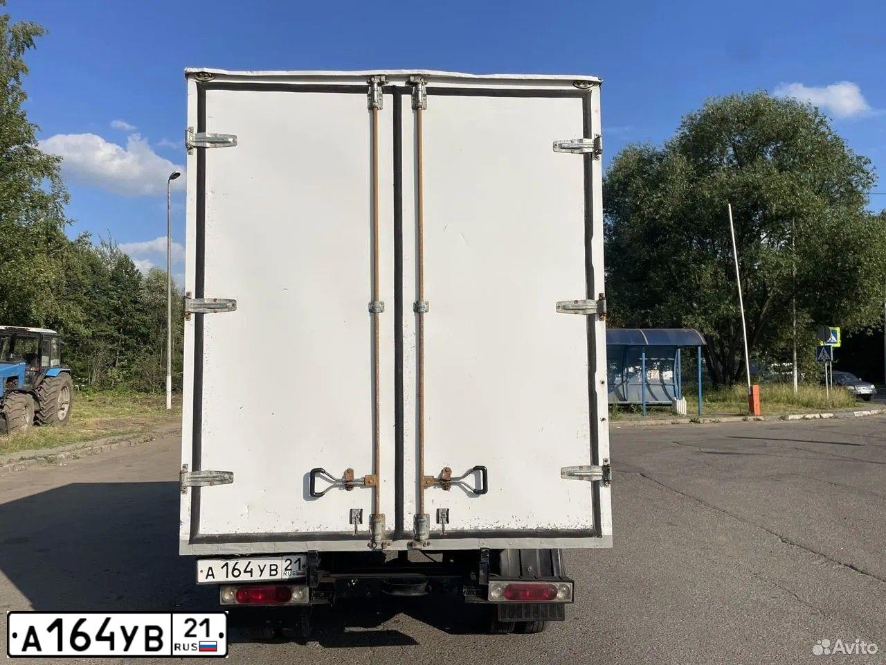 Фото автомобиля GAZ 3302 EL, 2010 — госномер У057ОМ790. Цвет: БЕЛЫЙ