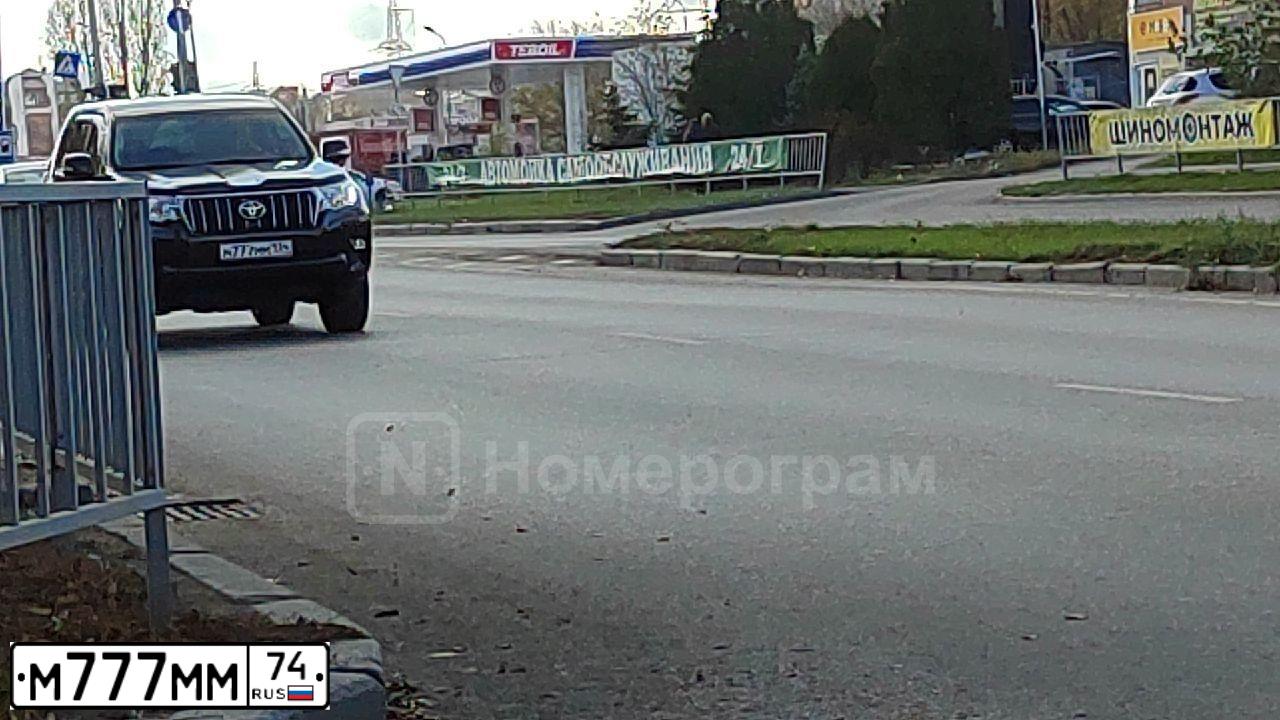Фото автомобиля LADA 2111, 2002 — госномер О346АМ174. Цвет: ЖЕЛТО-ЗЕЛЕНЫЙ