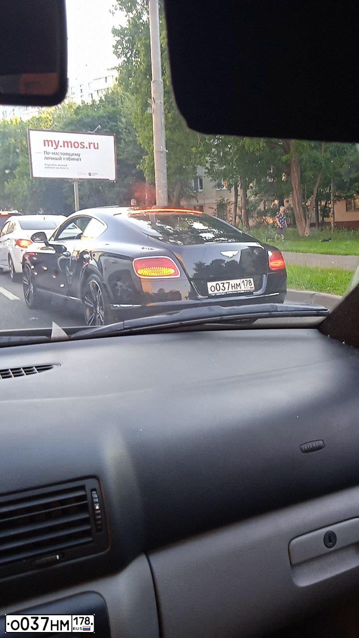 Фото автомобиля BENTLEY CONTINENTAL, 2013 — госномер О037НМ178. Цвет: ЧЕРНЫЙ