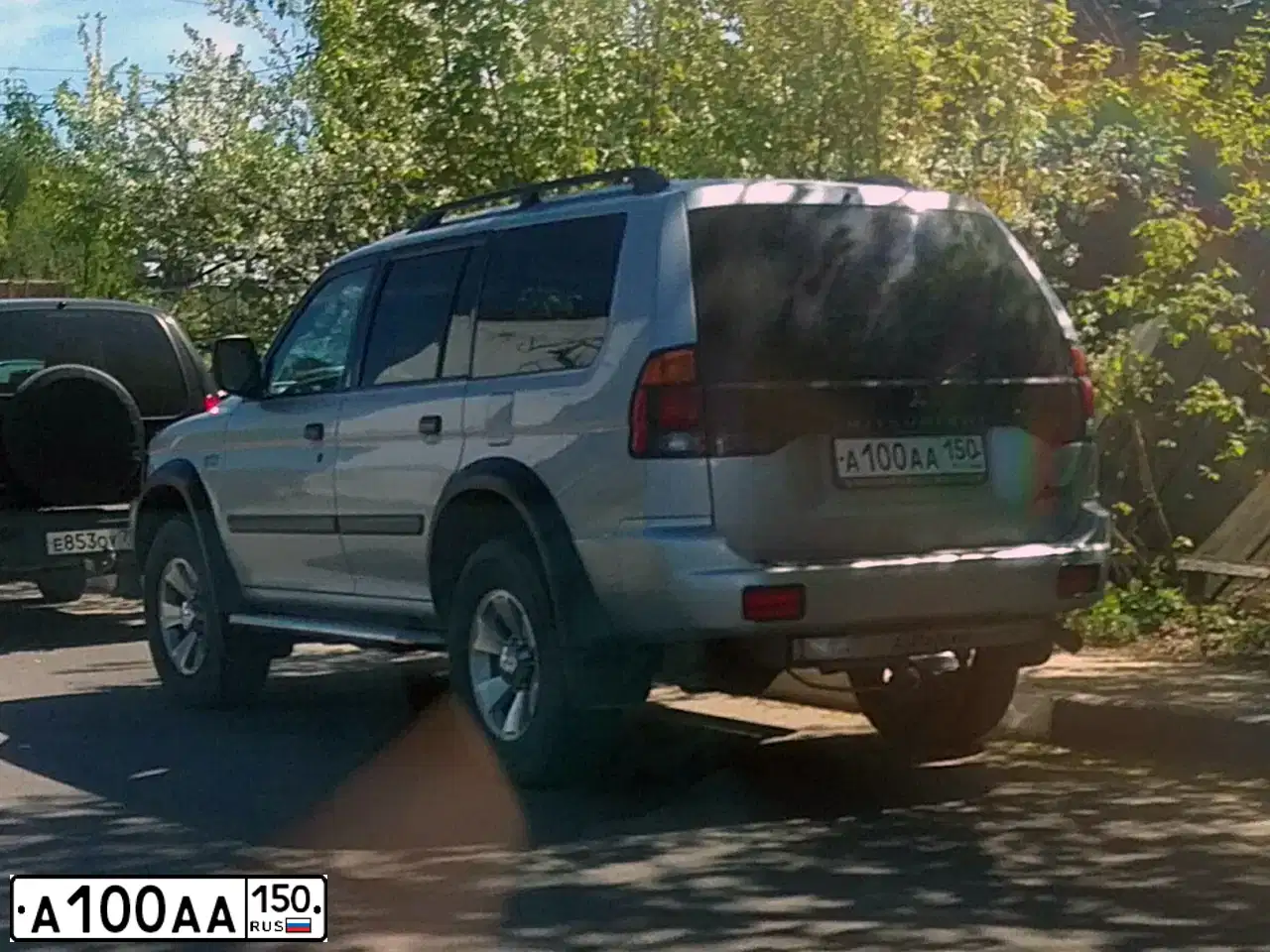 Фото автомобиля MITSUBISHI MONTERO, 2003 — госномер А100АА150. Цвет: СЕРЫЙ СВЕТЛЫЙ