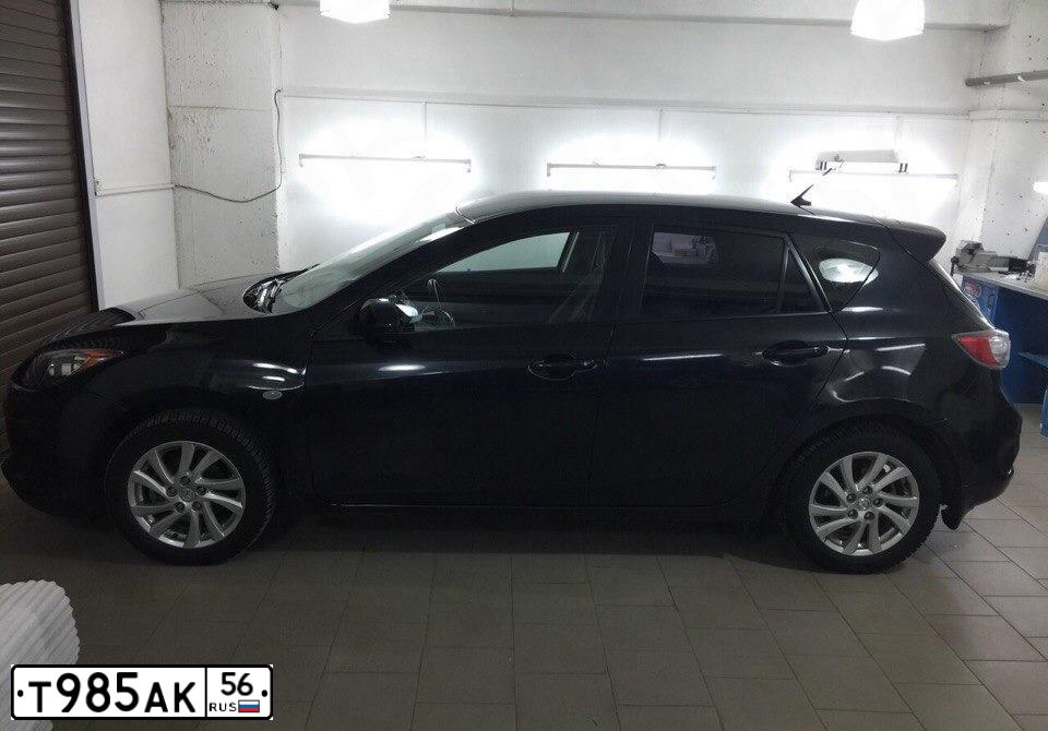 Фото автомобиля MAZDA 3, 2011 — госномер М150ТО196. Цвет: ЧЕРНЫЙ
