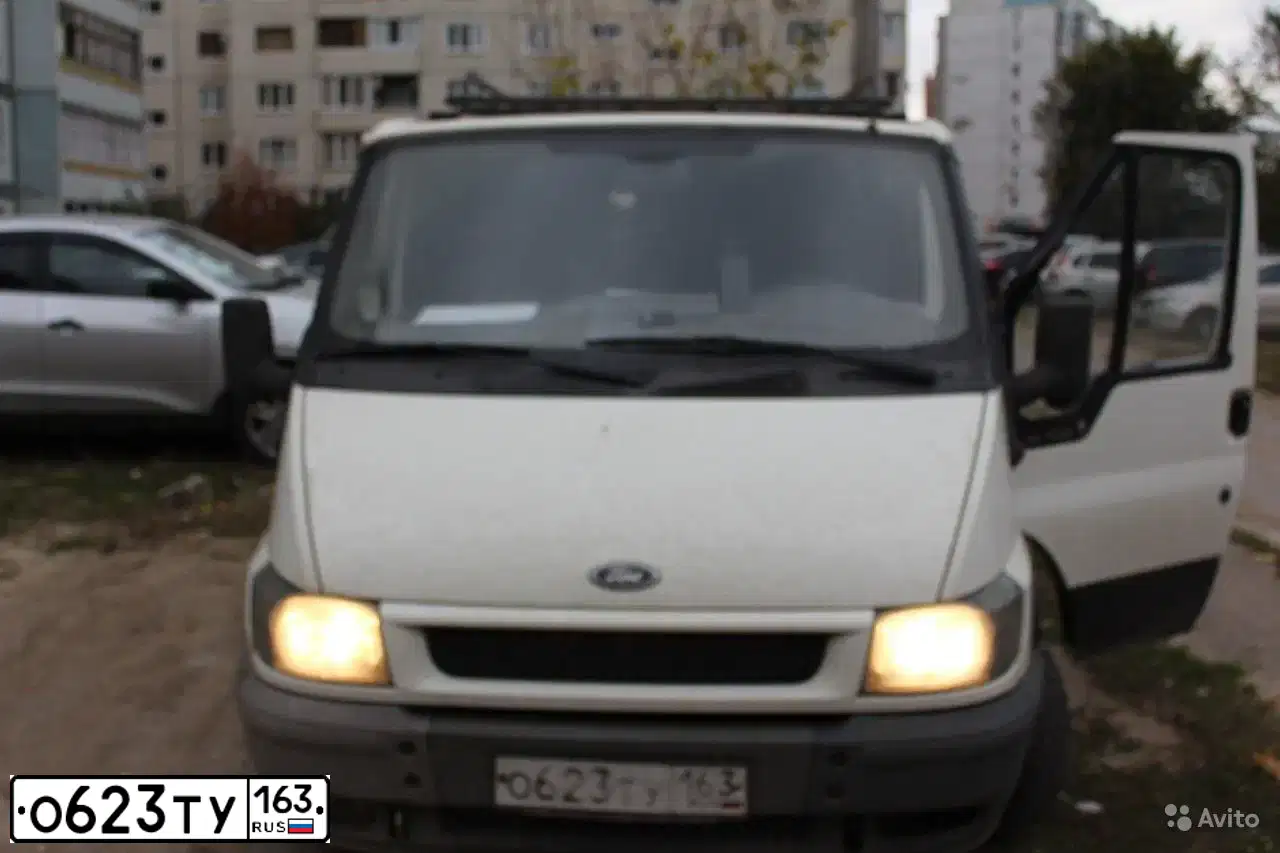 Фото автомобиля FORD TRANSIT, 2003 — госномер О623ТУ163. Цвет: БЕЖЕВЫЙ