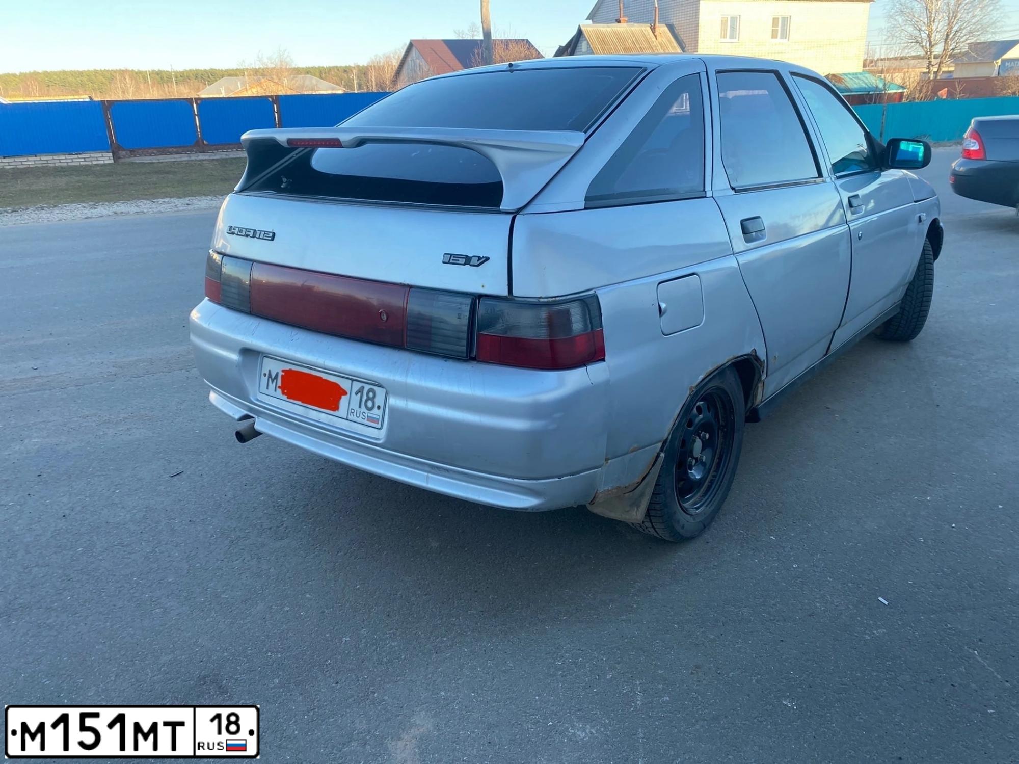Фото автомобиля LADA 2112, 2003 — госномер Х201ОТ18. Цвет: СВЕТЛО-СЕРЕБРИСТЫЙ МЕТАЛЛ