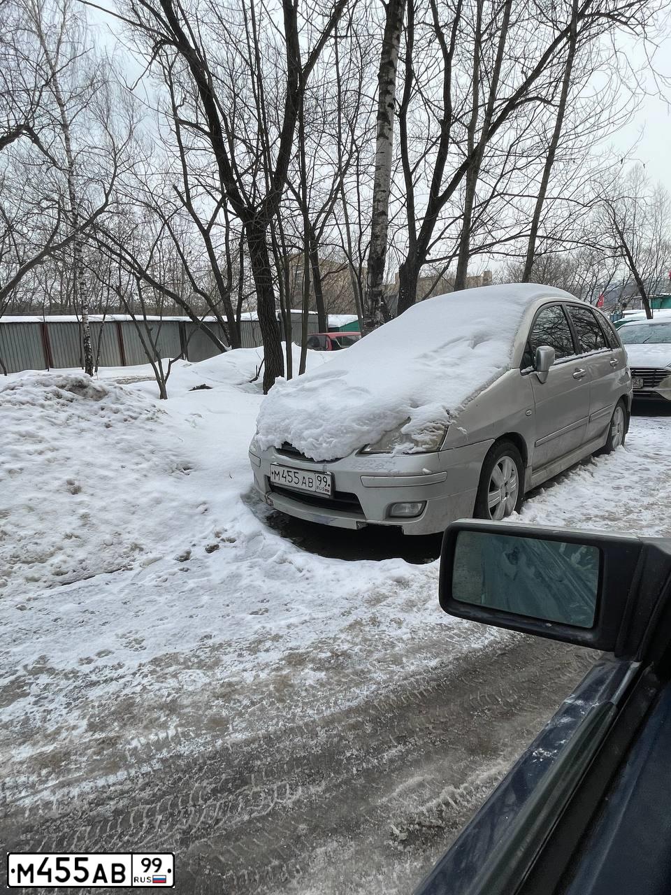 Фото автомобиля SUZUKI LIANA, 2006 — госномер М455АВ99. Цвет: СТАЛЬНОЙ