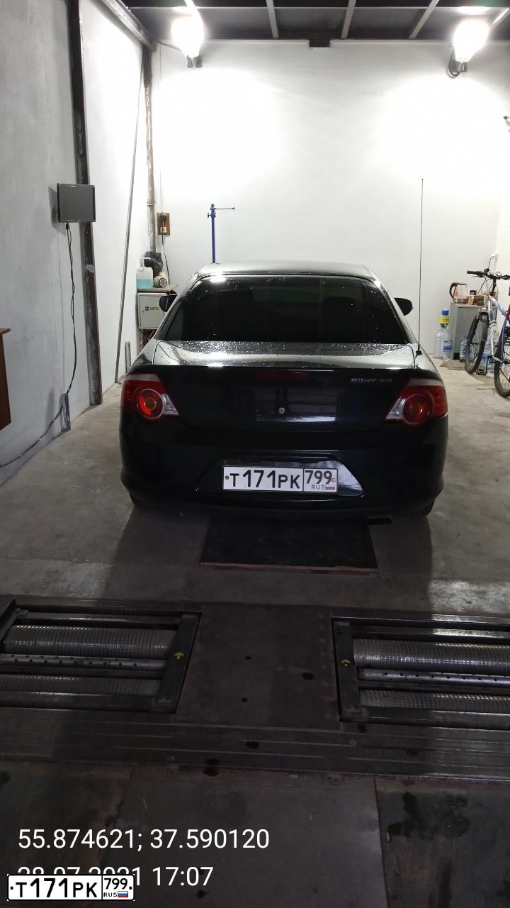 Фото автомобиля GAZ WOLGA SIBER, 2009 — госномер Т171РК799