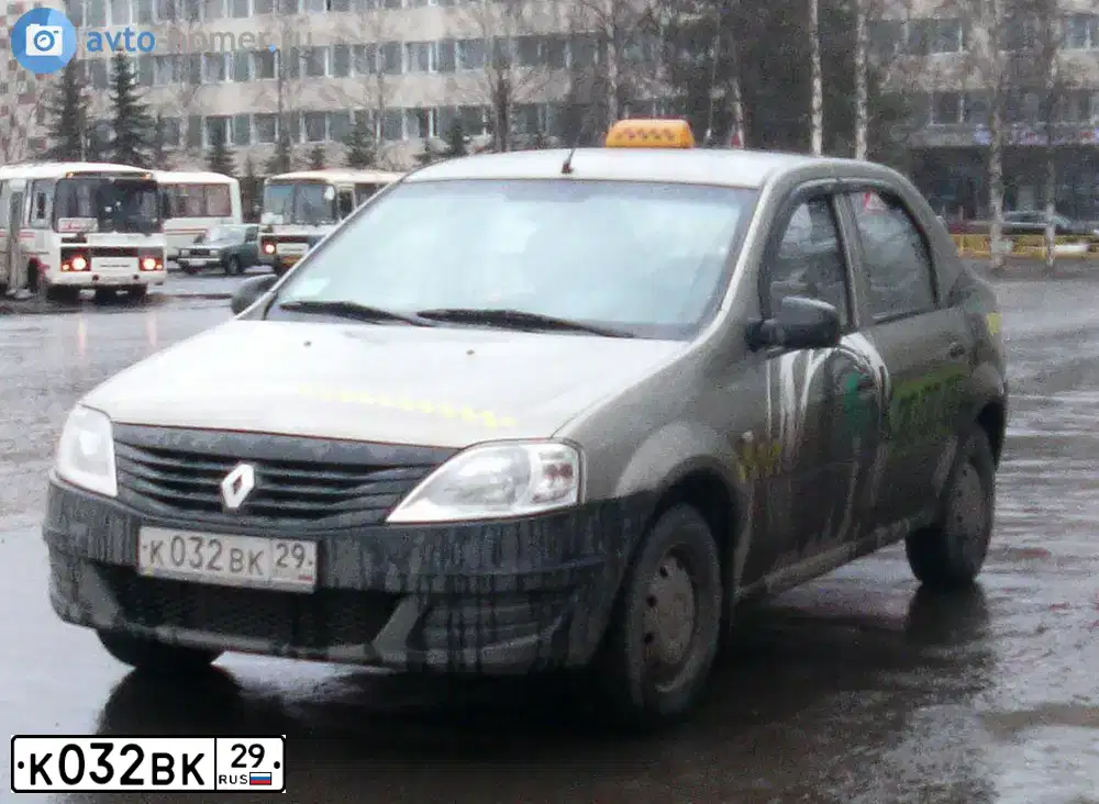 Фото автомобиля RENAULT LOGAN, 2010 — госномер К032ВК29. Цвет: БЕЖЕВЫЙ