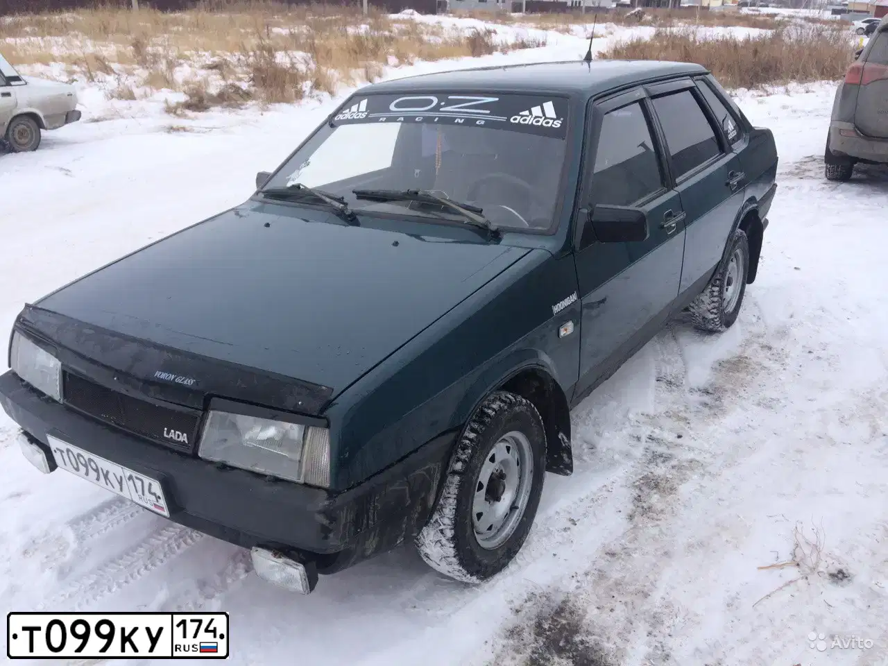 Фото автомобиля ВАЗ 21099, 2000 — госномер А424КР774. Цвет: СИНЕ ЗЕЛЕНЫЙ