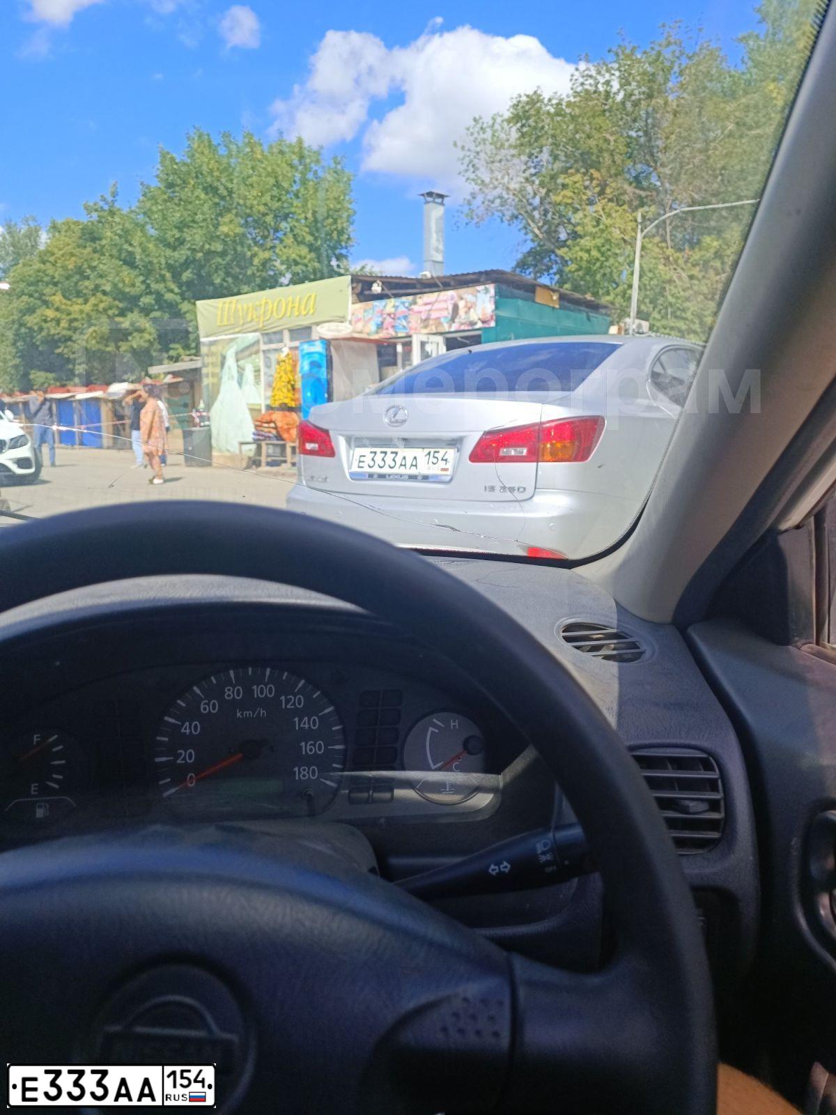 Фото автомобиля CHEVROLET CRUZE, 2010 — госномер Е333АА154. Цвет: БЕЖЕВЫЙ МЕТАЛЛИК