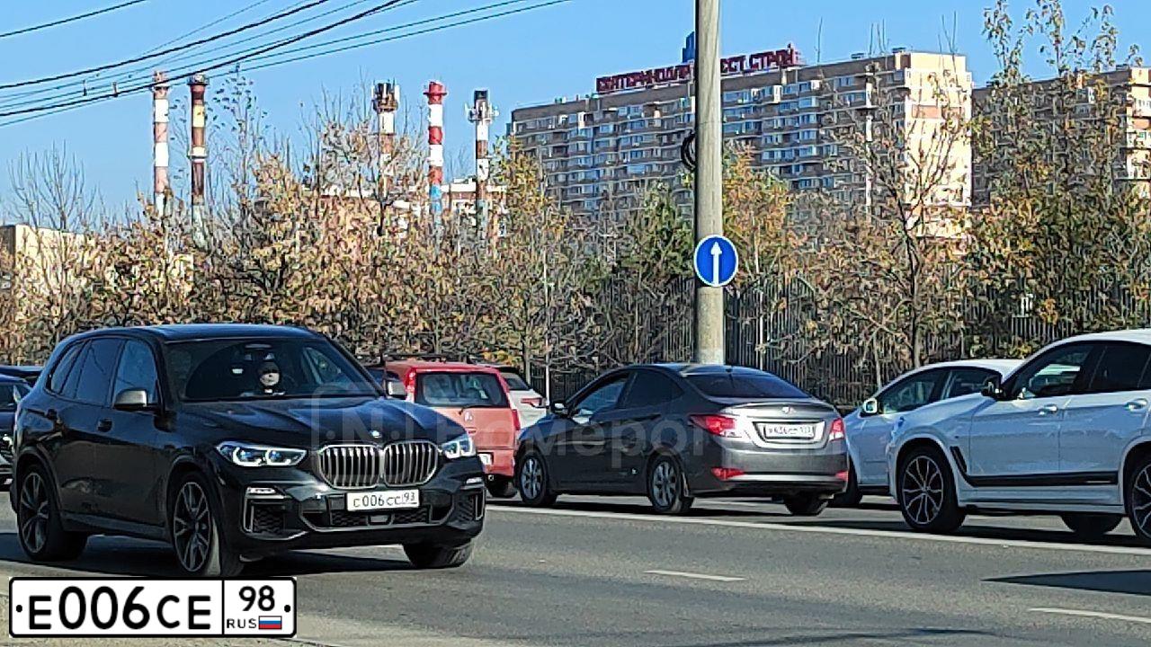Фото автомобиля АУДИ А6, 2004 — госномер Т863ВР550. Цвет: Белый