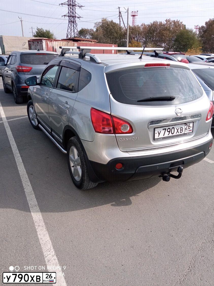 Фото автомобиля NISSAN QASHQAI, 2007 — госномер М635ММ95. Цвет: Серебристый