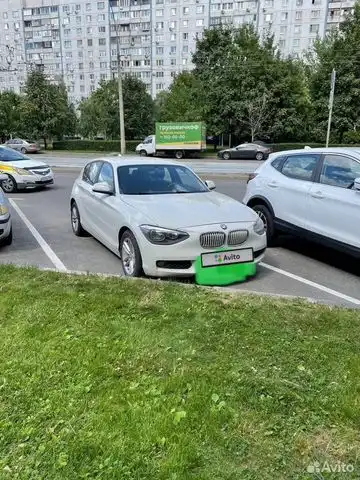Фото автомобиля BMW 116I, 2013 — госномер Х274РС125