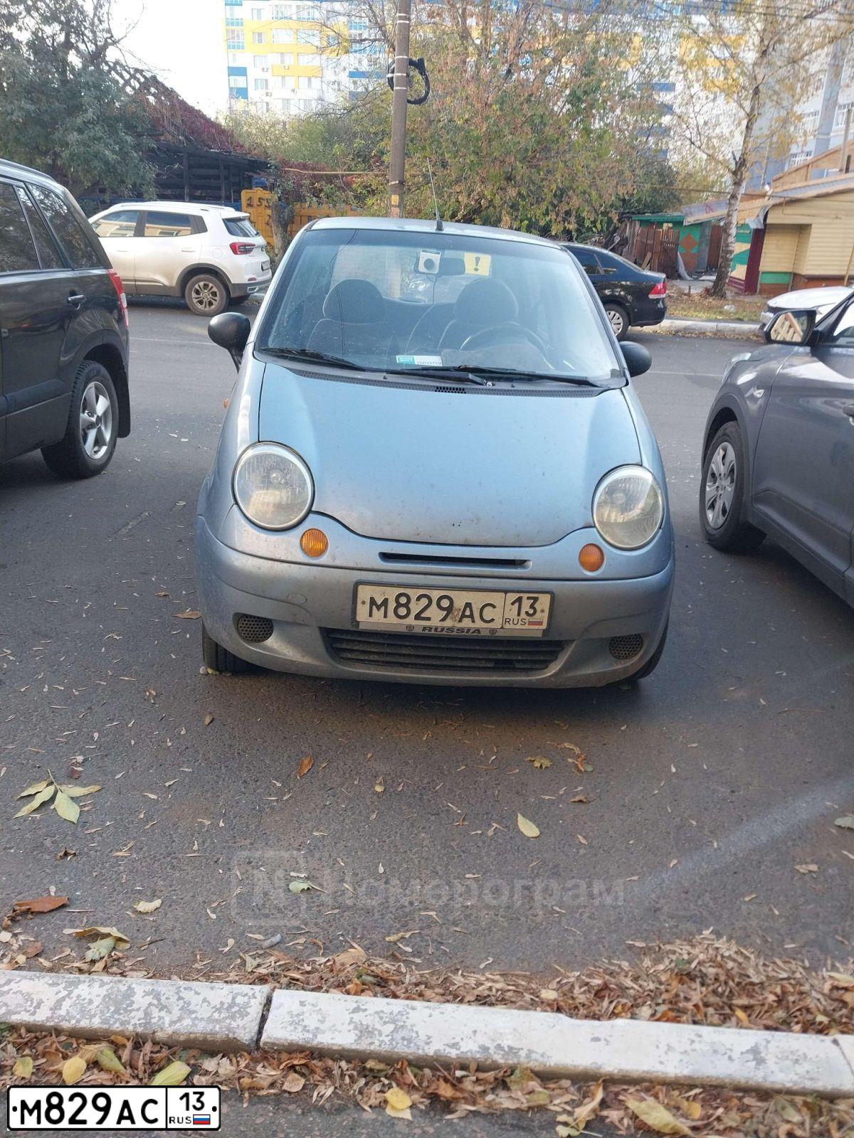 Фото автомобиля DAEWOO MATIZ, 2010 — госномер М829АС13. Цвет: СЕРО-ПЕРЛАМУТРОВЫЙ
