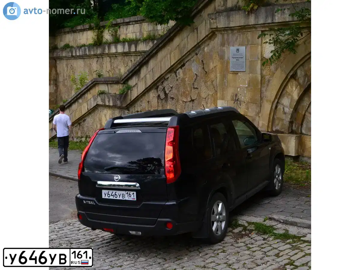 Фото автомобиля NISSAN X-TRAIL, 2008 — госномер У646УВ161. Цвет: ЧЕРНЫЙ