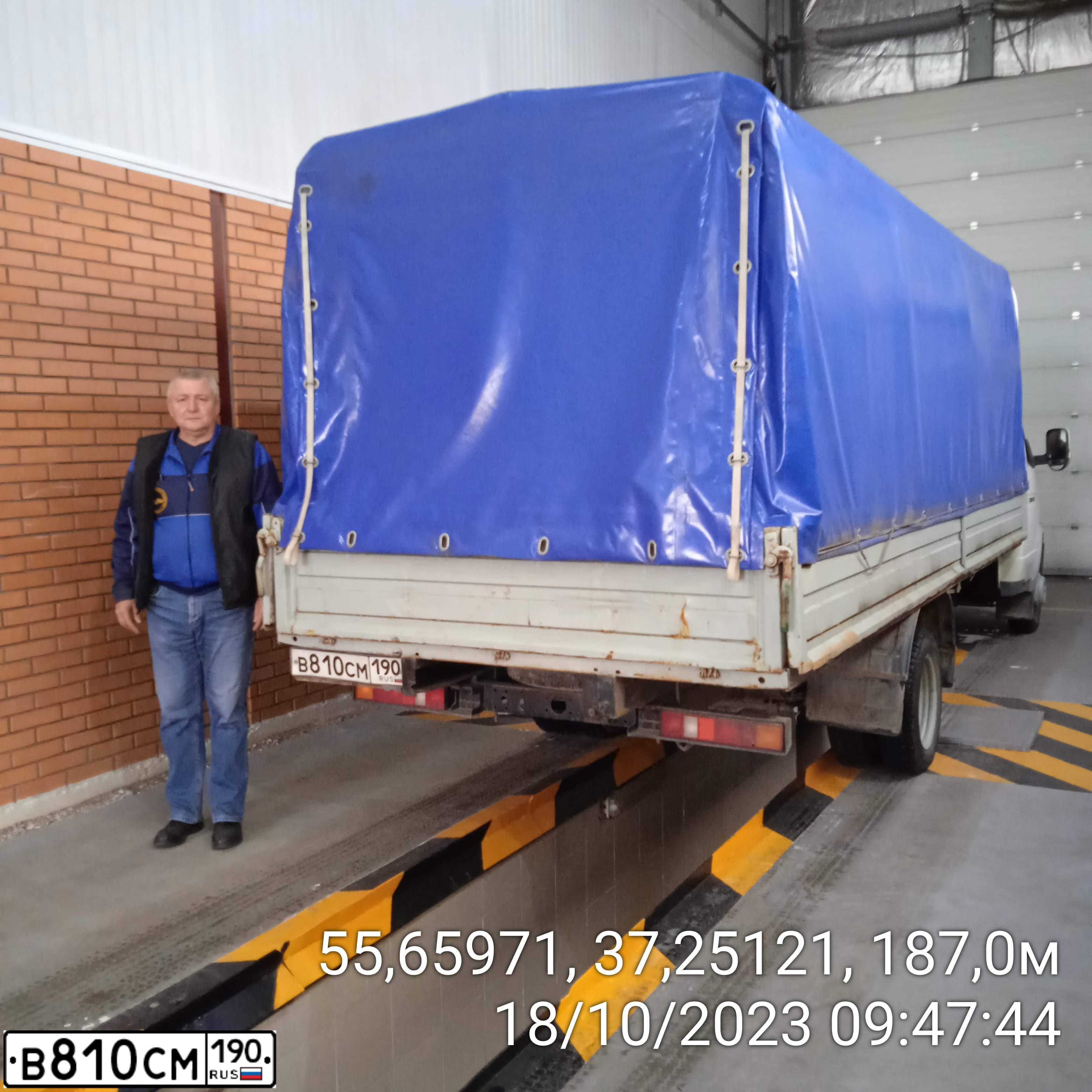Фото автомобиля 2834BJ БЕЗ МОДЕЛИ, 2011 — госномер У787ВМ977. Цвет: Белый