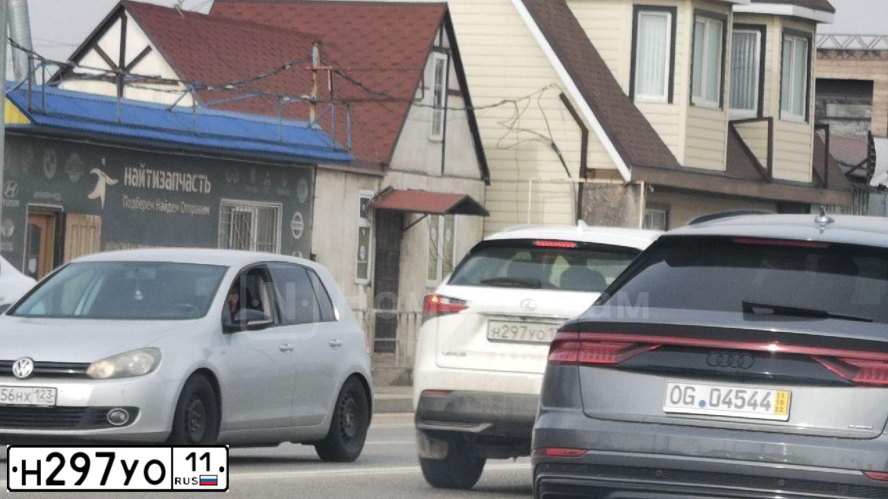 Фото автомобиля RENAULT LOGAN, 2010 — госномер А893СА43. Цвет: Красный