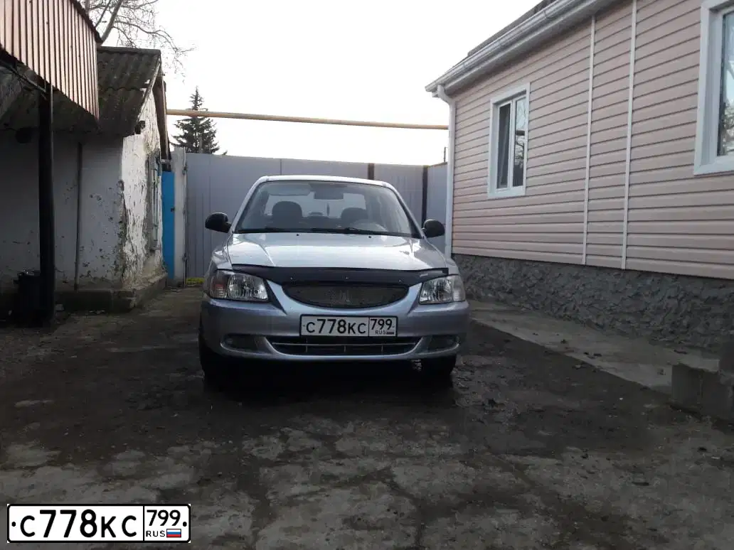 Фото автомобиля TAGAZ ACCENT, 2008 — госномер Е685ХМ126. Цвет: СЕРЕБРИСТЫЙ