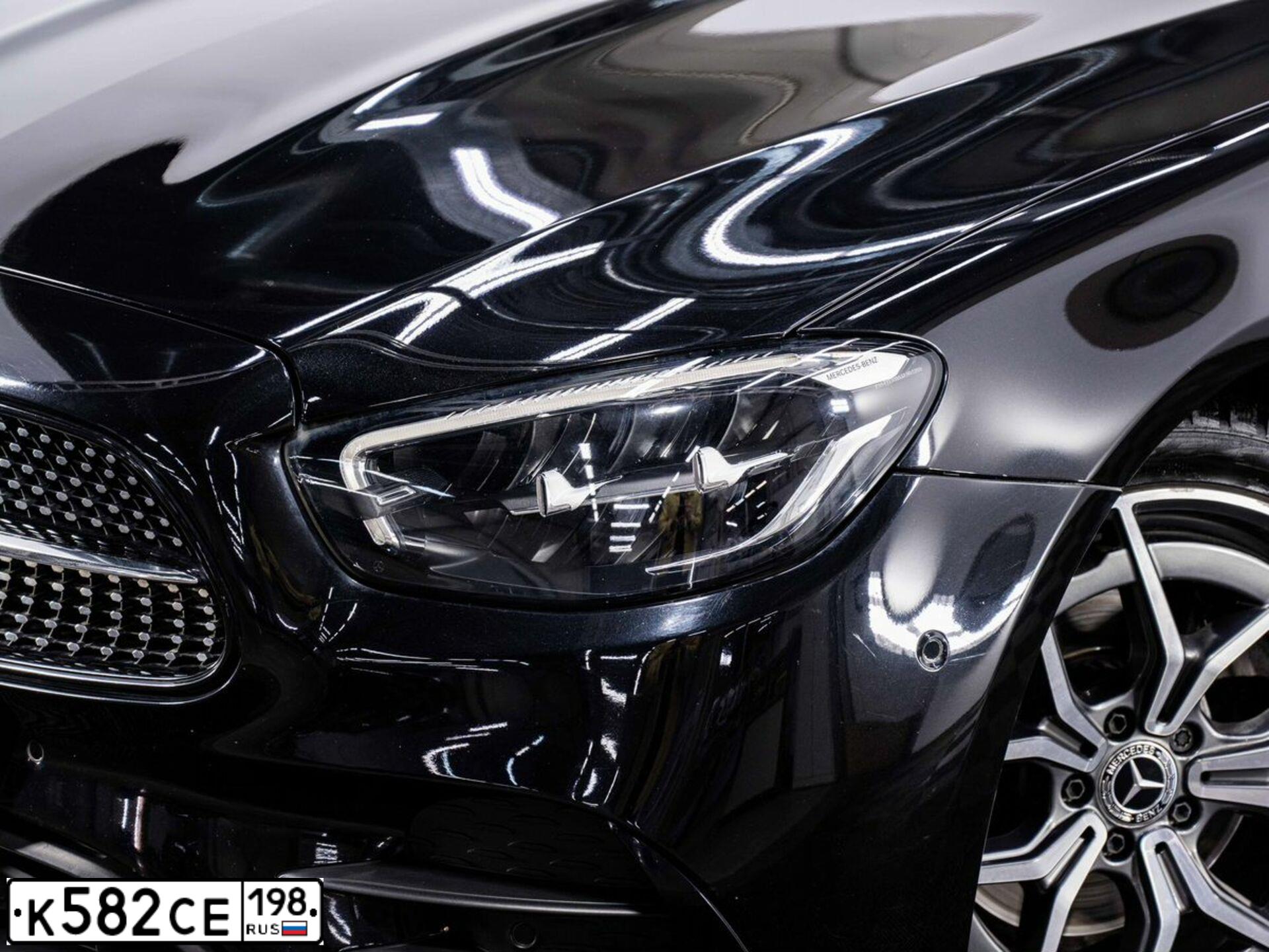 Фото автомобиля MERCEDES E-KLASSE, 2020 — госномер Н300ВС761. Цвет: ЧЕРНЫЙ