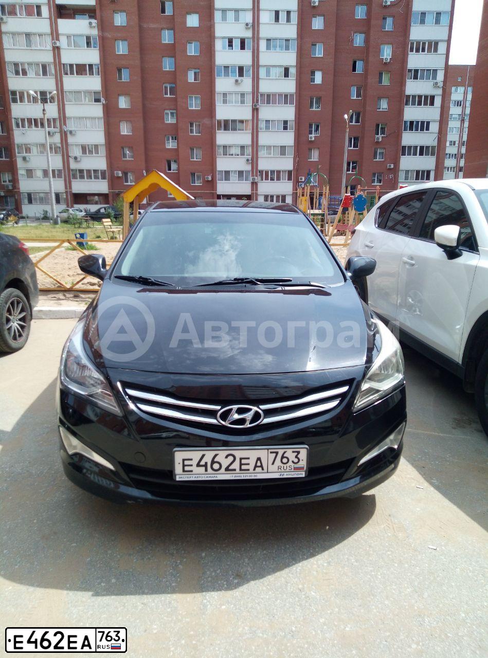 Фото автомобиля HYUNDAI SOLARIS, 2016 — госномер Е462ЕА763. Цвет: ЧЕРНЫЙ