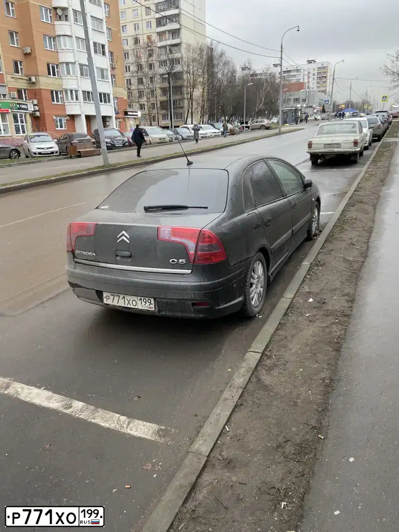 Фото автомобиля CITROEN C5, 2007 — госномер В347ВС790. Цвет: ЧЕРНЫЙ