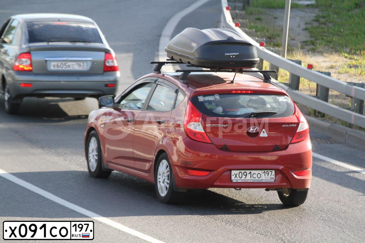 Фото автомобиля HYUNDAI SOLARIS, 2012 — госномер Х091СО197. Цвет: КРАСНЫЙ